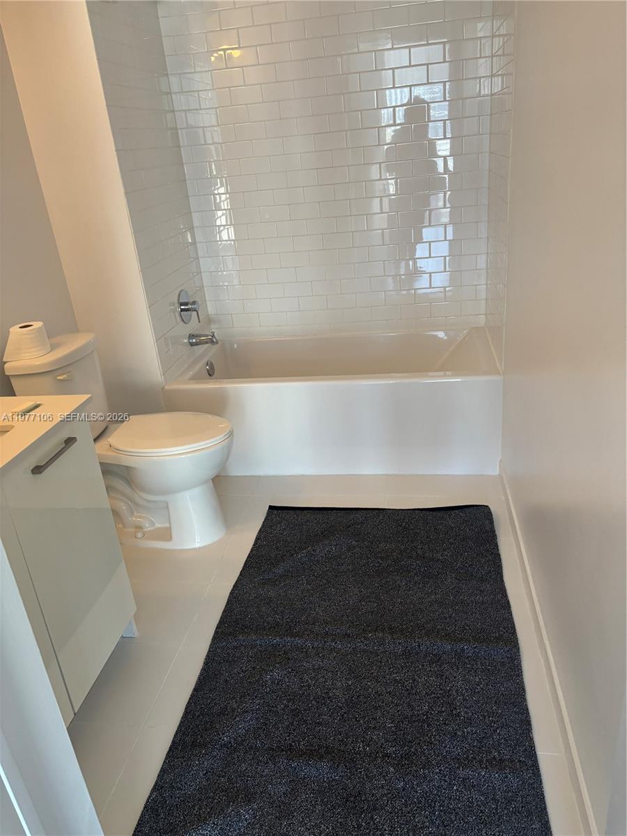 CENTRO CONDO - Residential Lease