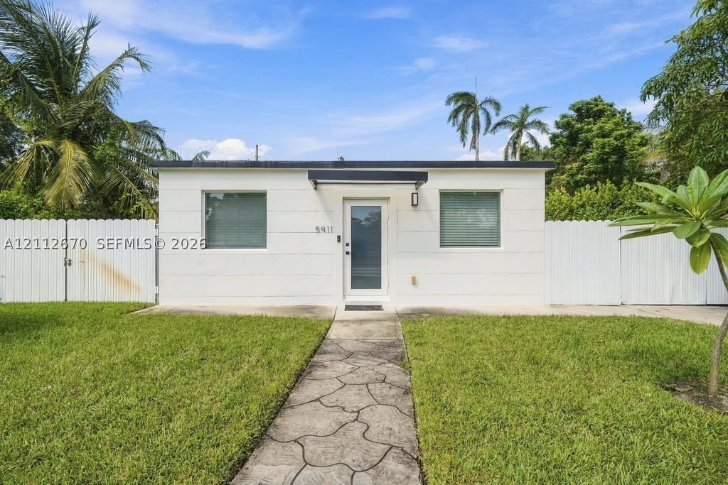 5911 SW 62nd Ter 5911