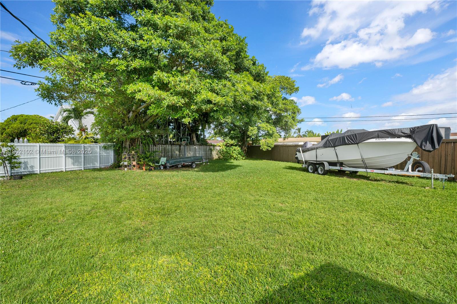 SO MIAMI HEIGHTS MANOR - Residential