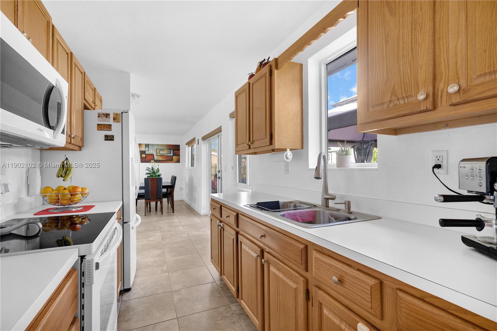 SO MIAMI HEIGHTS MANOR - Residential