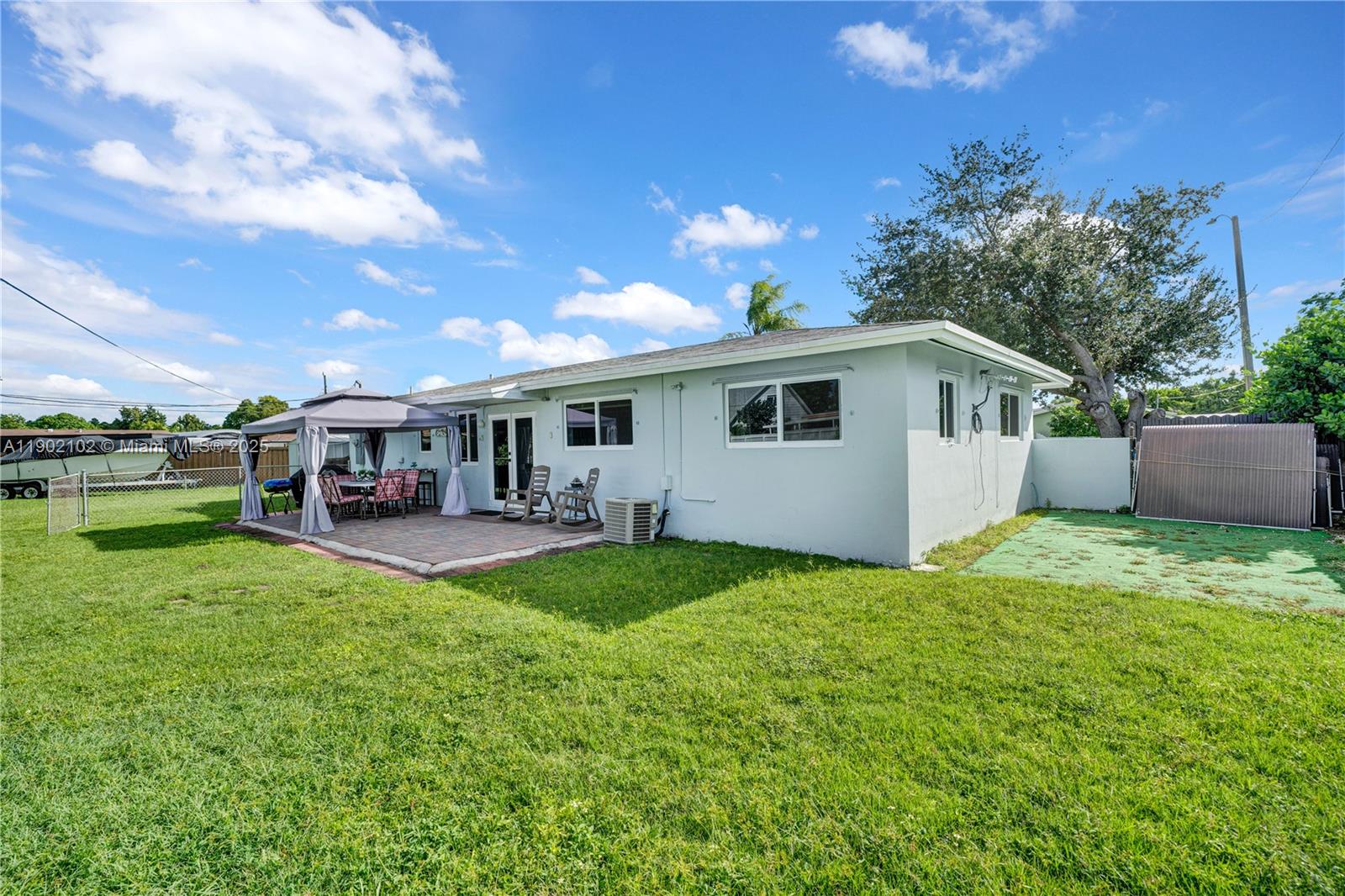 SO MIAMI HEIGHTS MANOR - Residential