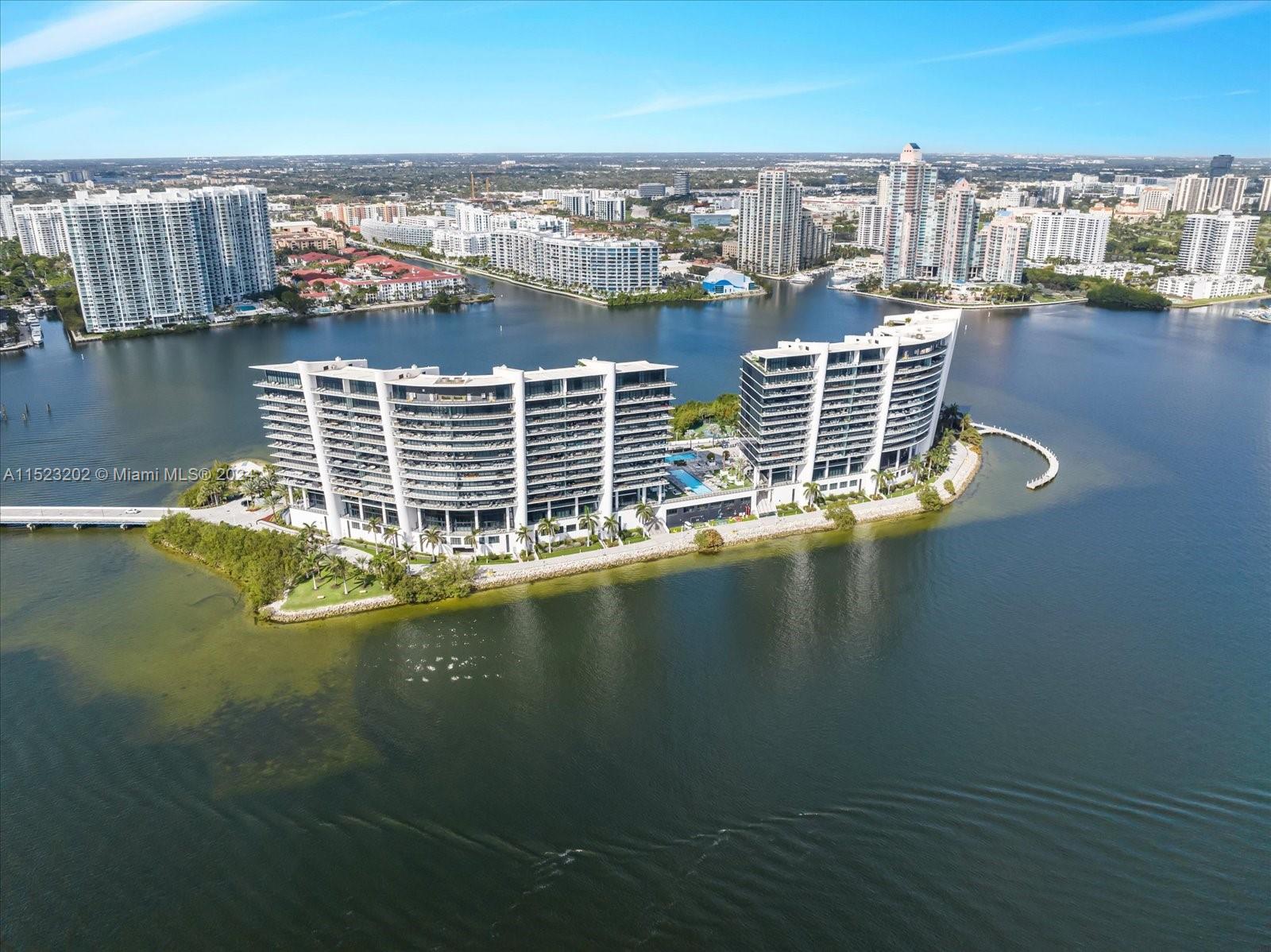 PRIVE CONDO - Residential