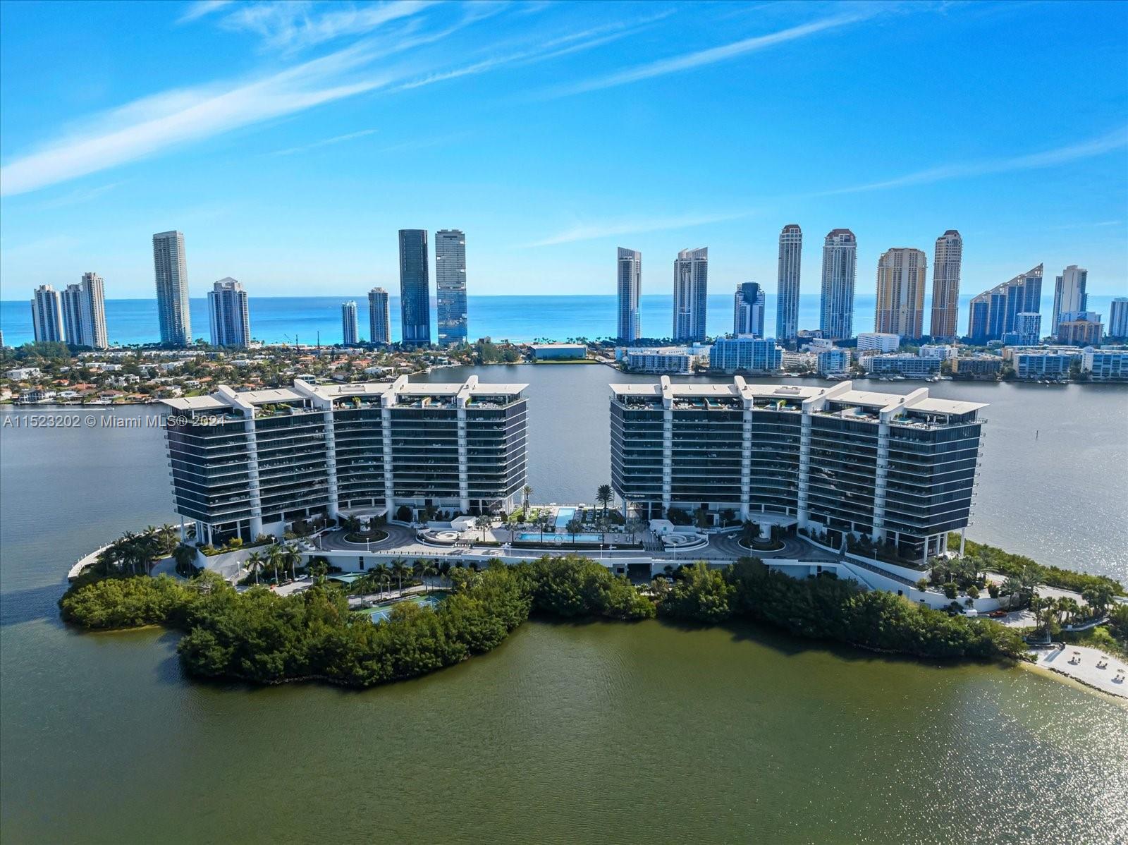 PRIVE CONDO - Residential