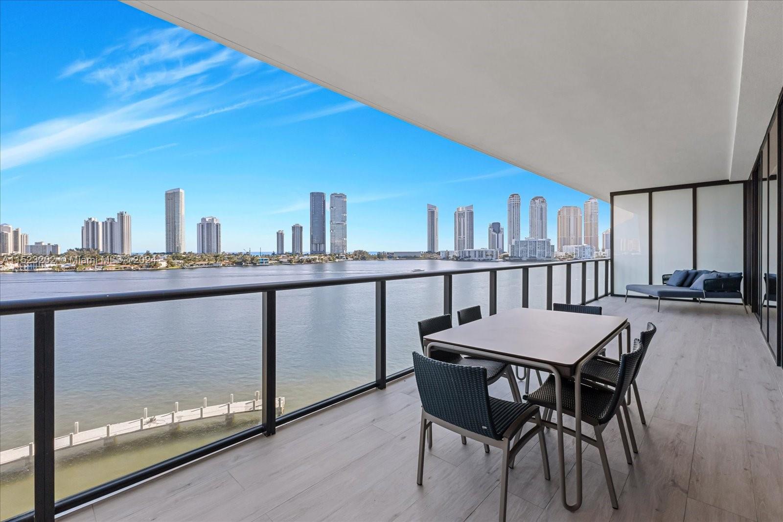 PRIVE CONDO - Residential