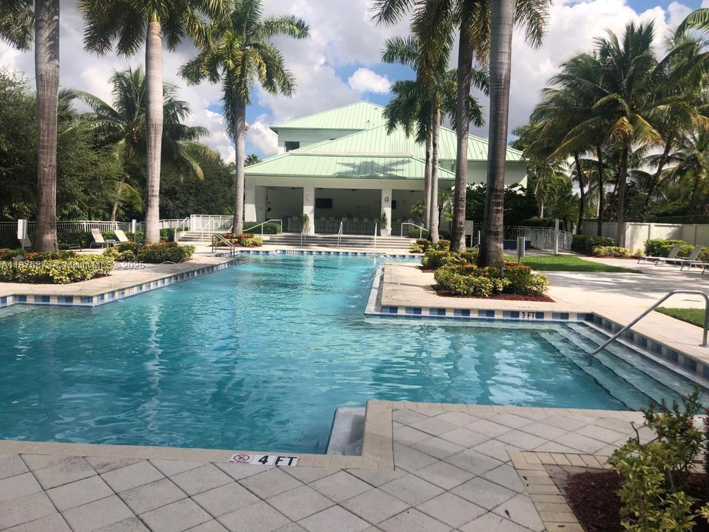 View photos, virtual tours, details... 5300 NW 87th Ave 703