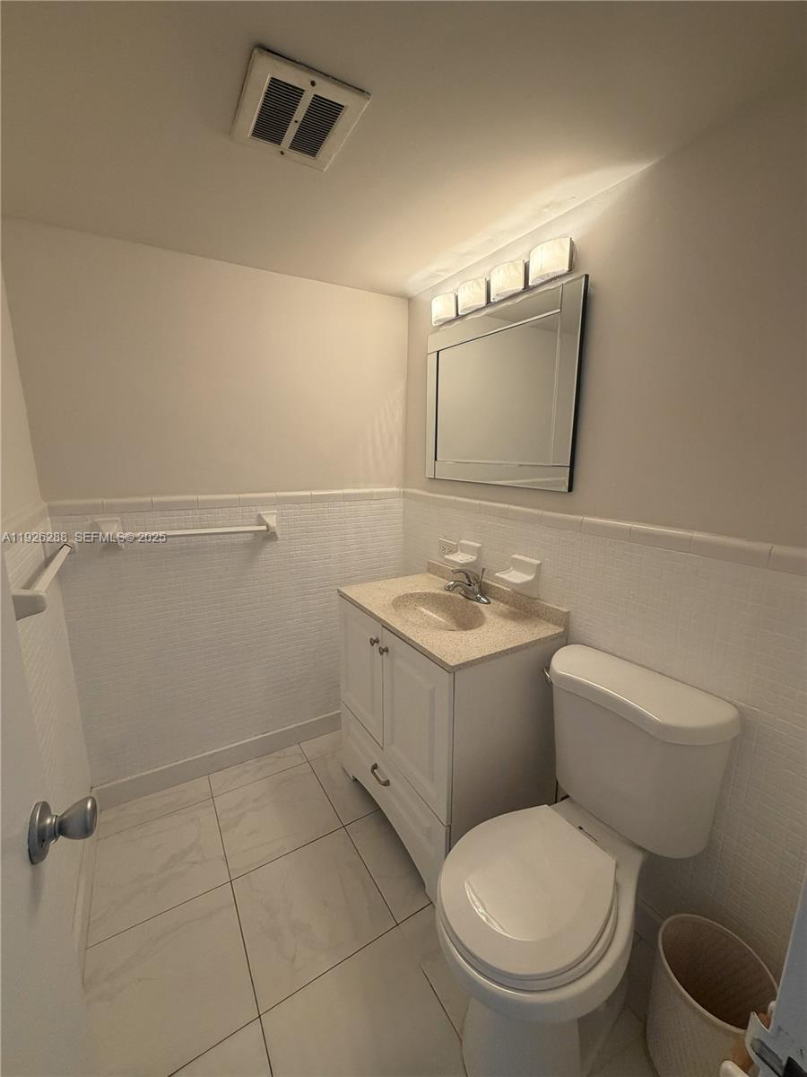 SUMMIT CONDO - Residential Lease