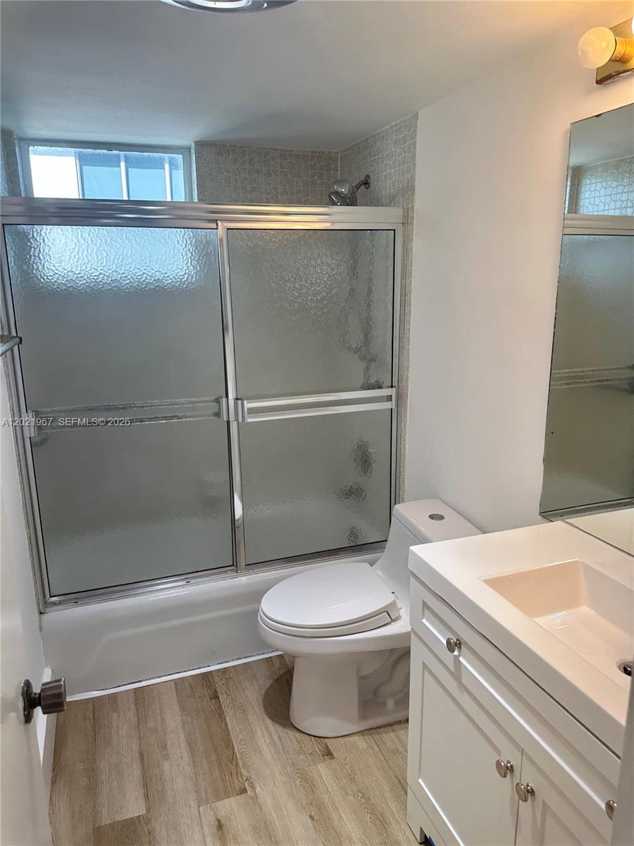 MANSARD CONDO - Residential
