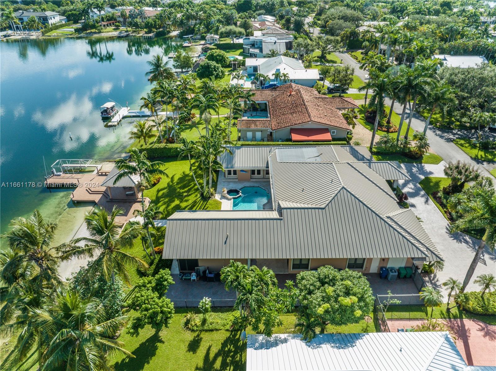 LAKESHORE SEC 3 - Residential