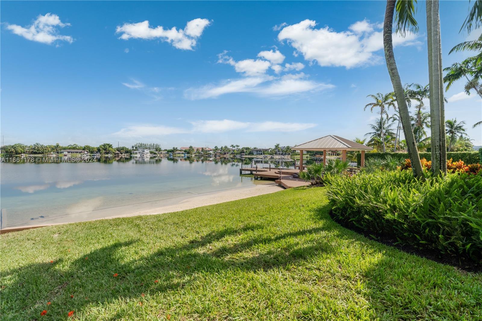 LAKESHORE SEC 3 - Residential