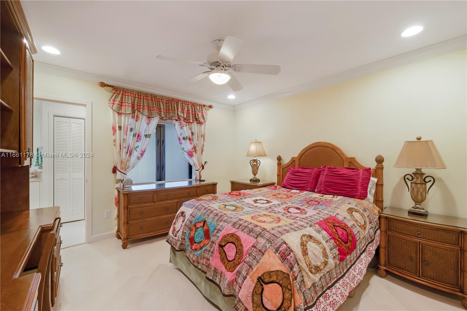 LAKESHORE SEC 3 - Residential