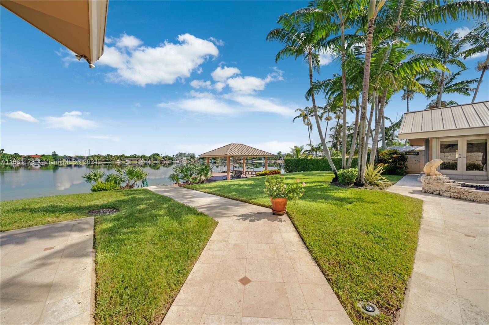 LAKESHORE SEC 3 - Residential