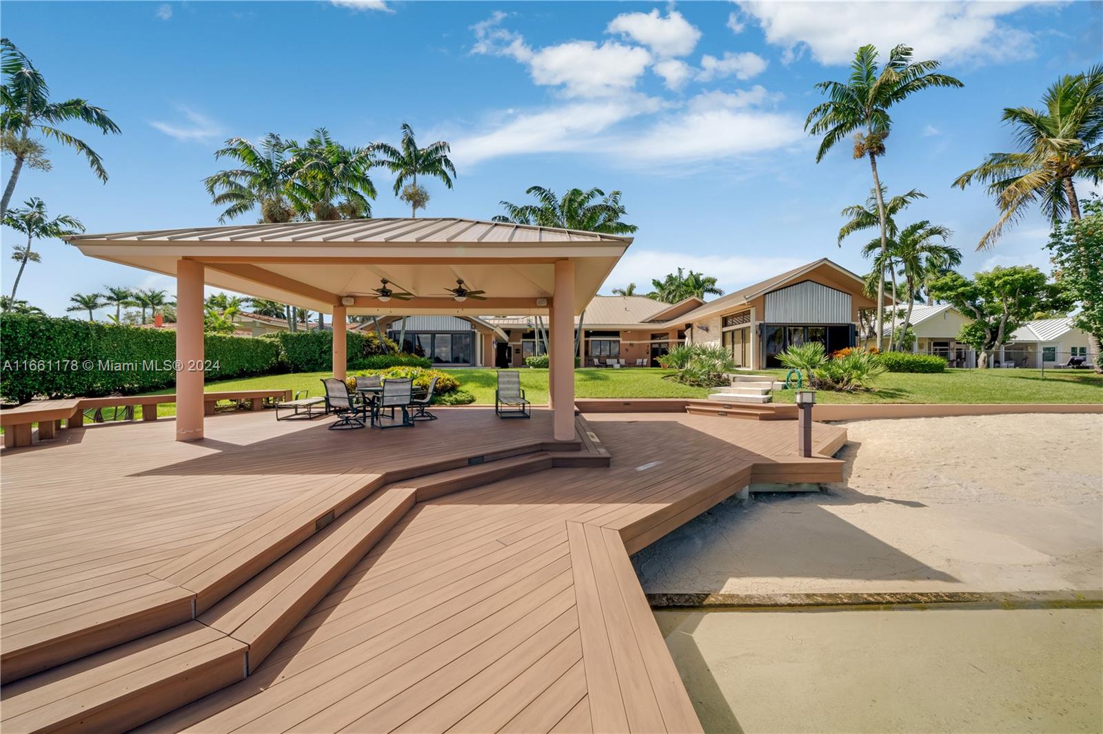 LAKESHORE SEC 3 - Residential