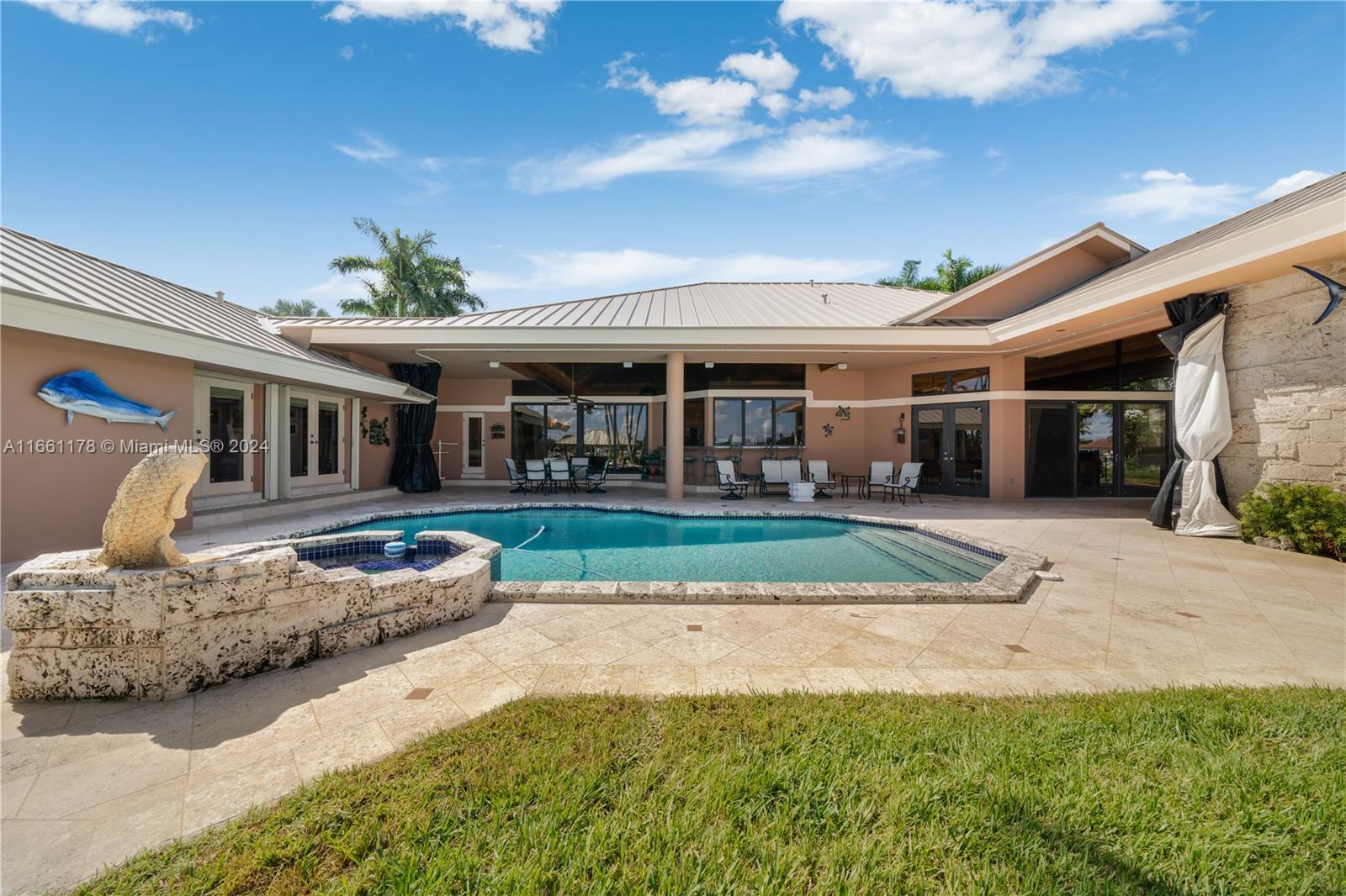 LAKESHORE SEC 3 - Residential