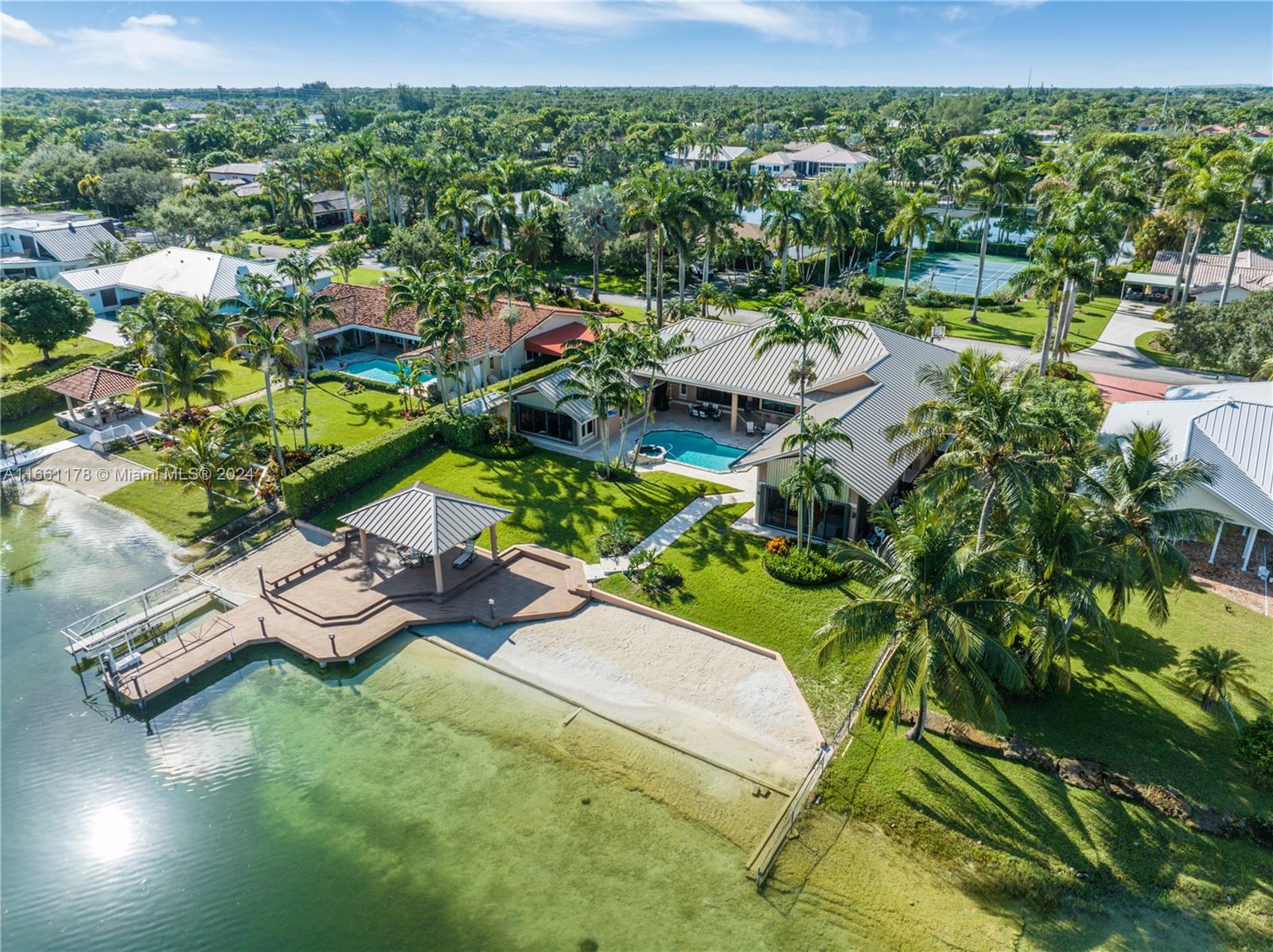 LAKESHORE SEC 3 - Residential