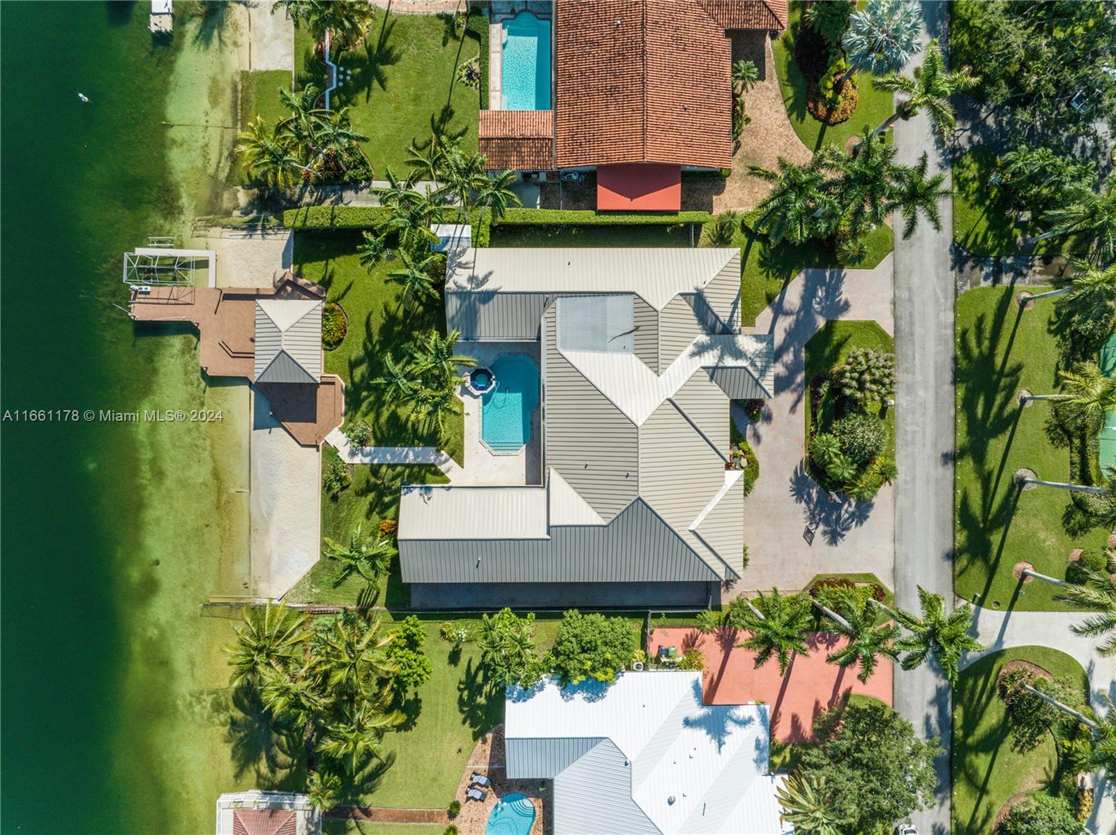 LAKESHORE SEC 3 - Residential