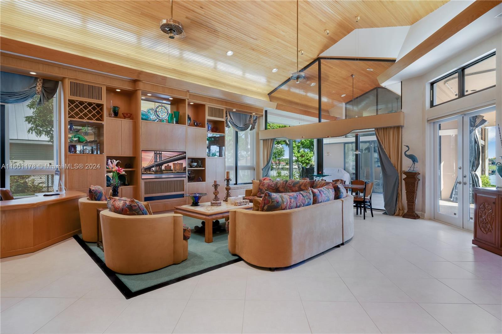 LAKESHORE SEC 3 - Residential