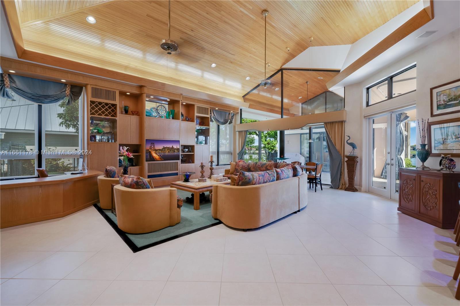 LAKESHORE SEC 3 - Residential