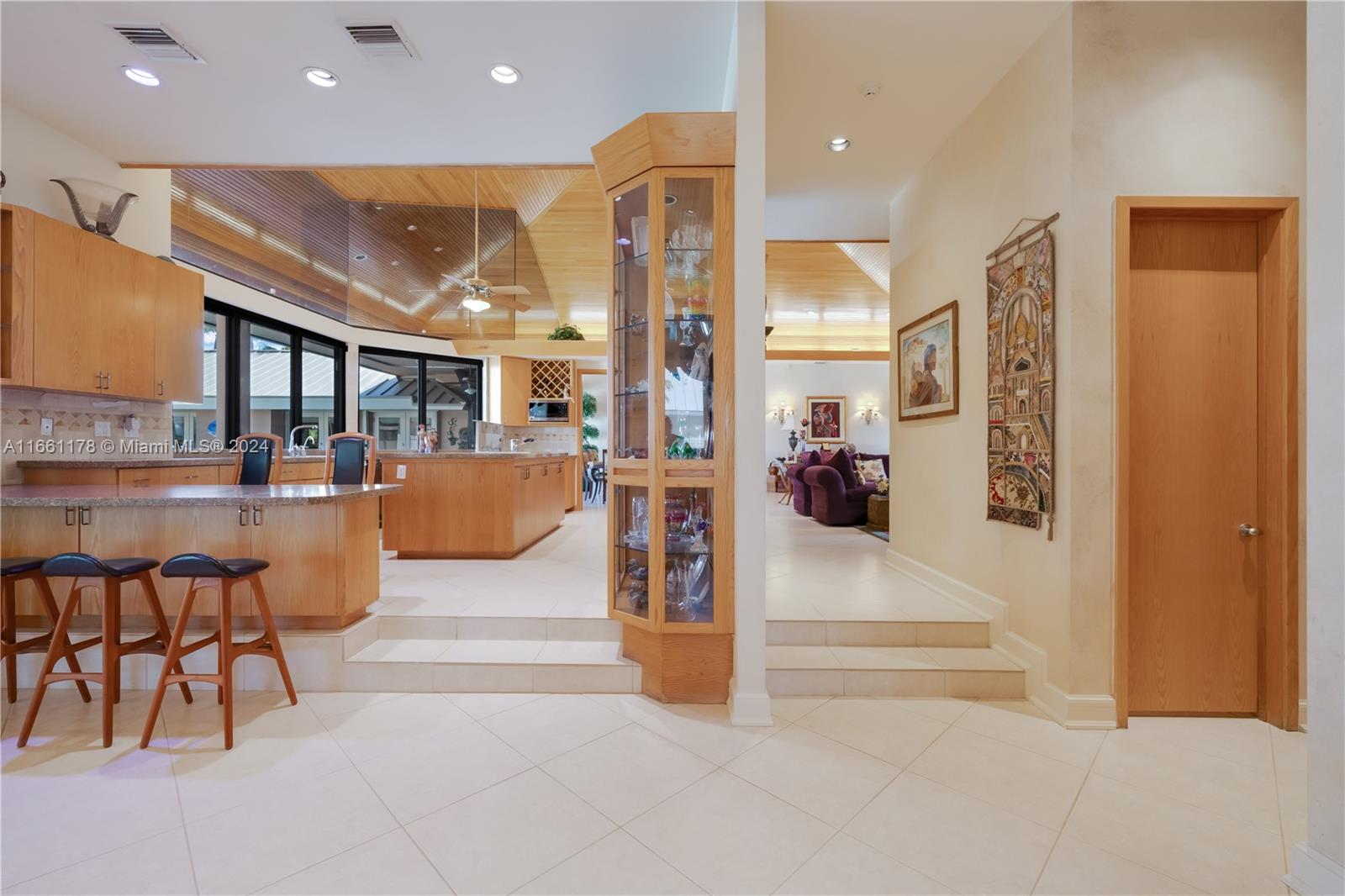 LAKESHORE SEC 3 - Residential