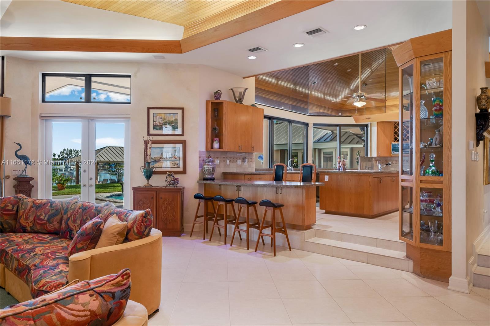 LAKESHORE SEC 3 - Residential