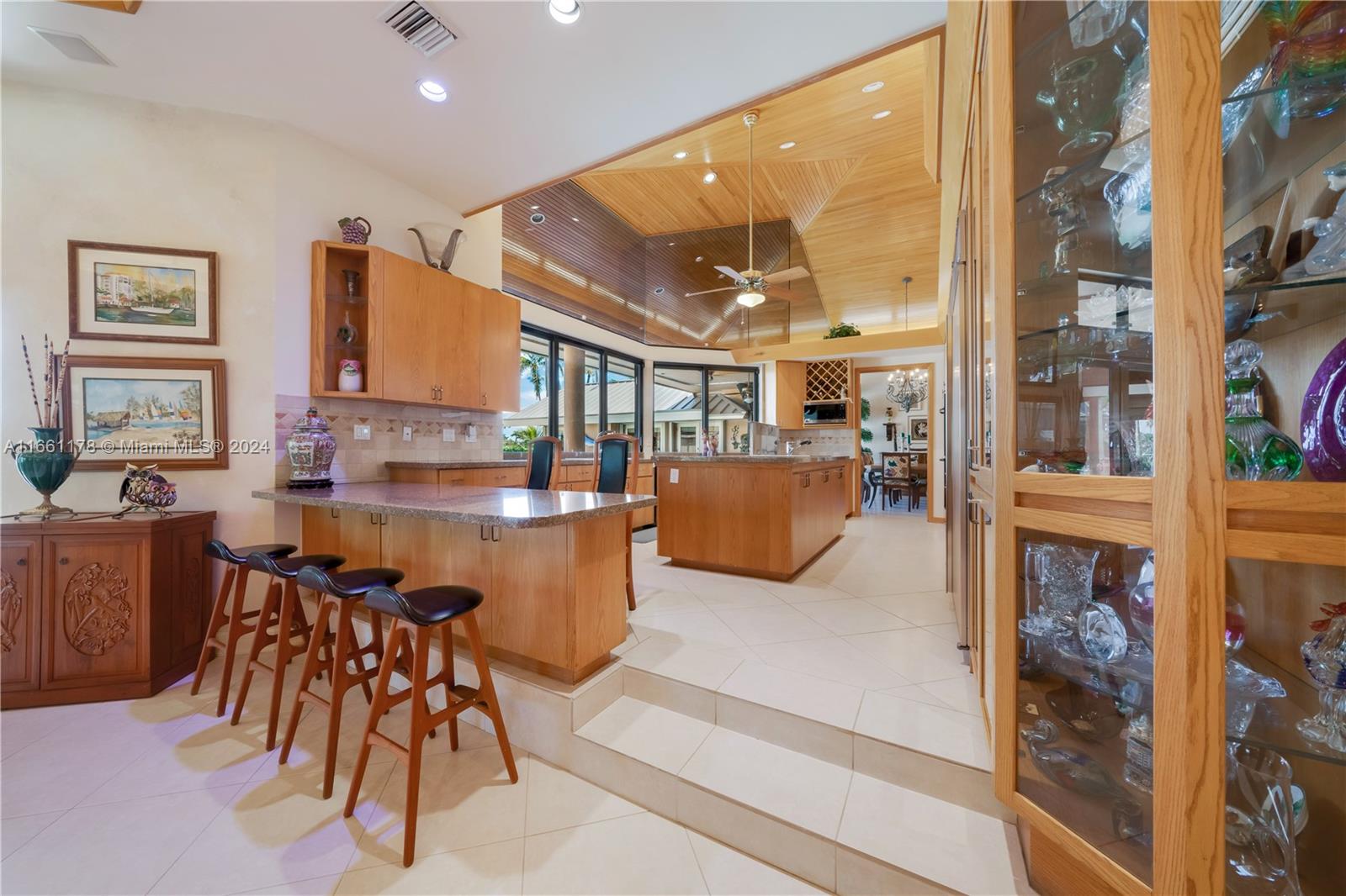 LAKESHORE SEC 3 - Residential