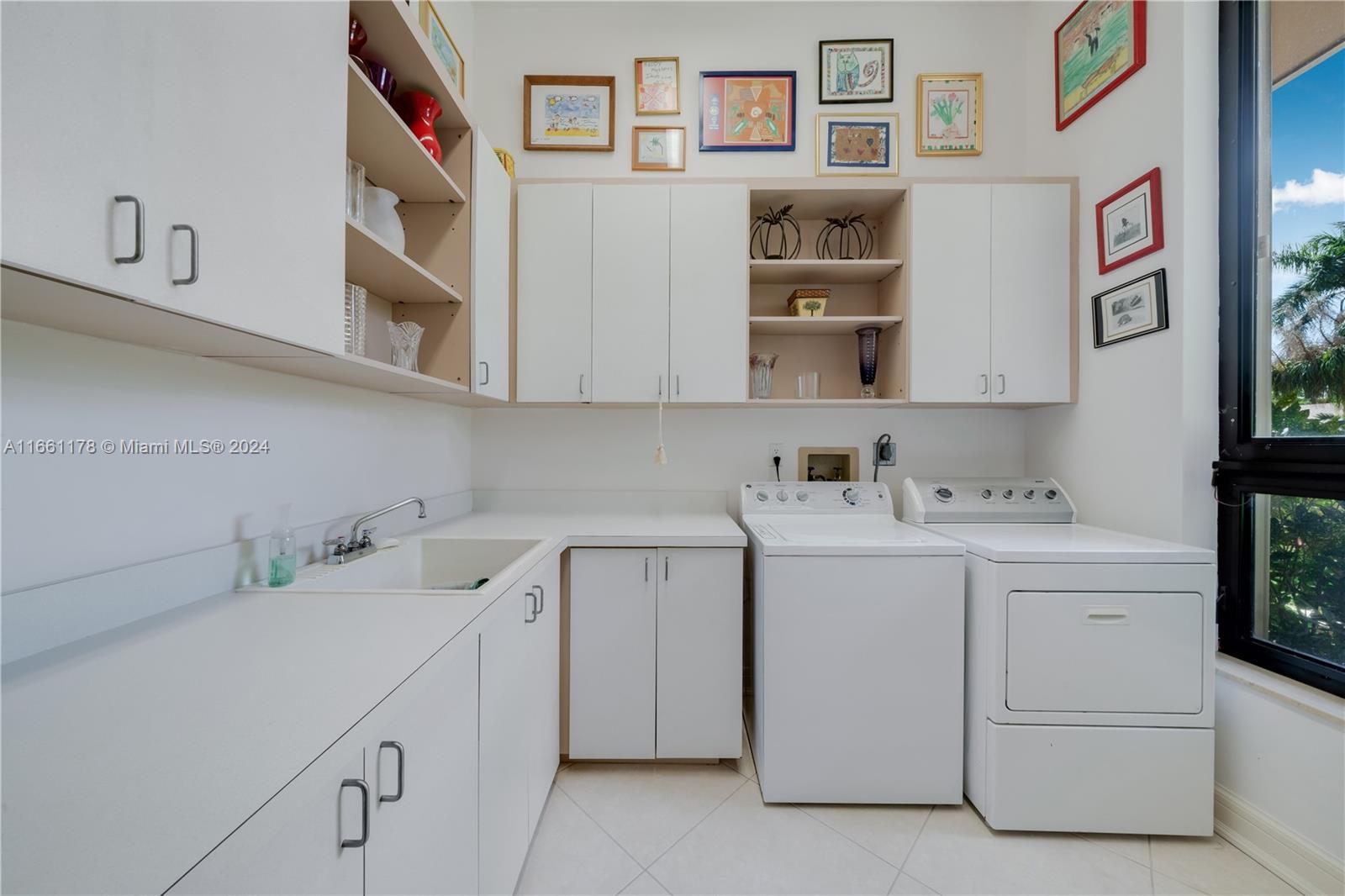 LAKESHORE SEC 3 - Residential