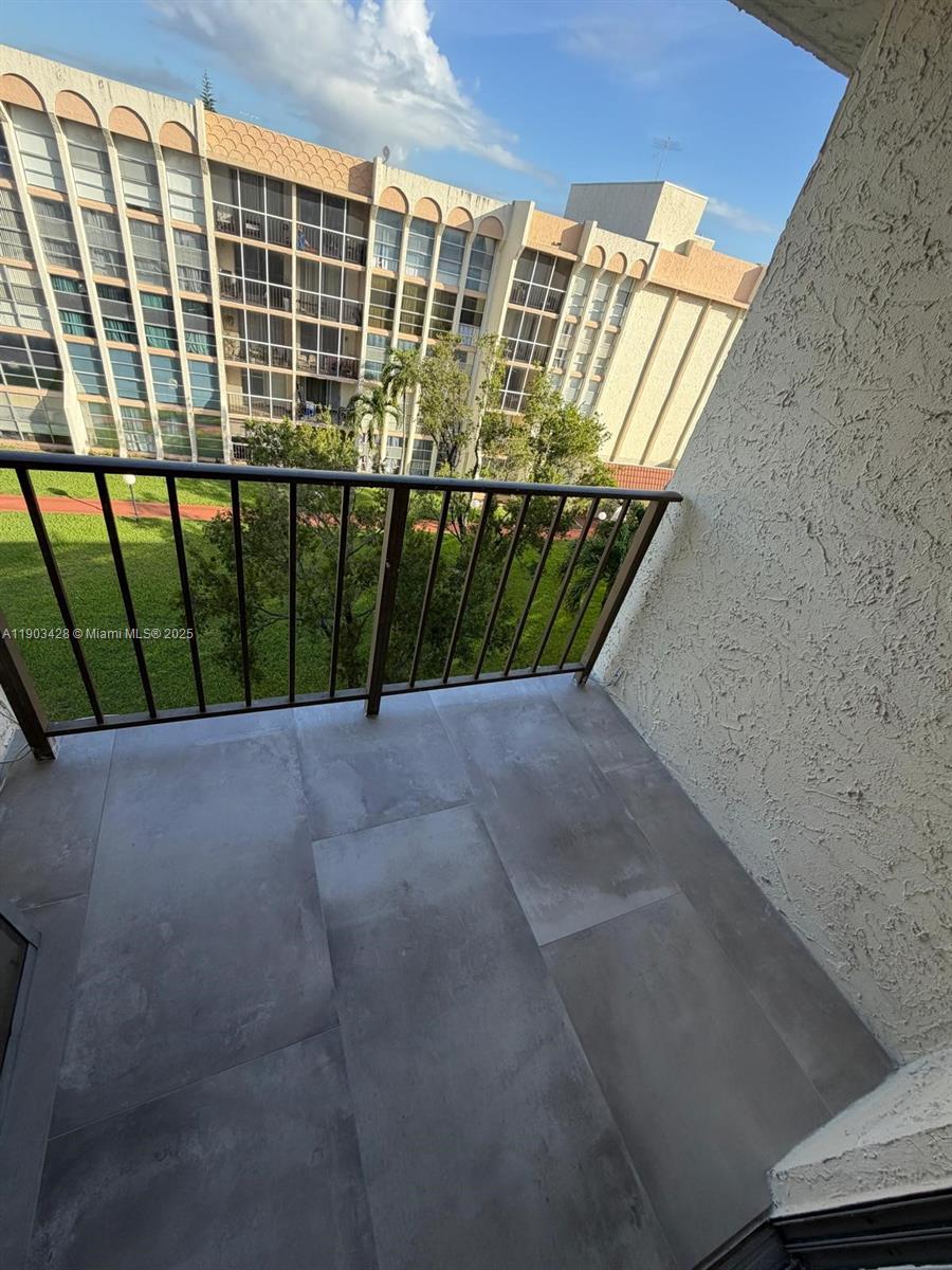 DESOTO PARK CONDO - Residential Lease