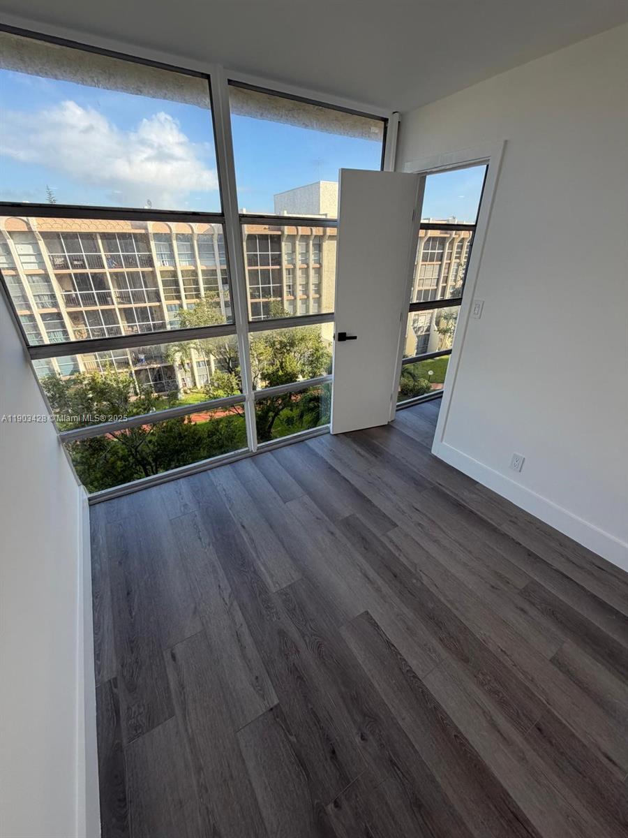 DESOTO PARK CONDO - Residential Lease