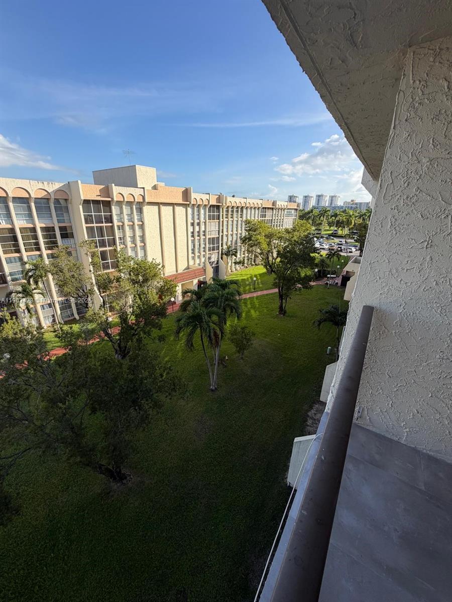 DESOTO PARK CONDO - Residential Lease