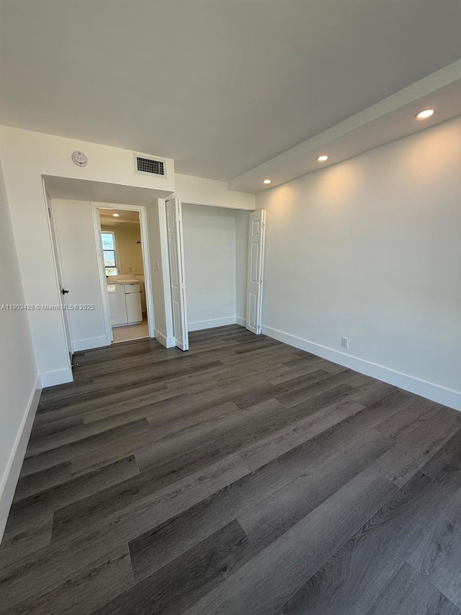 DESOTO PARK CONDO - Residential Lease