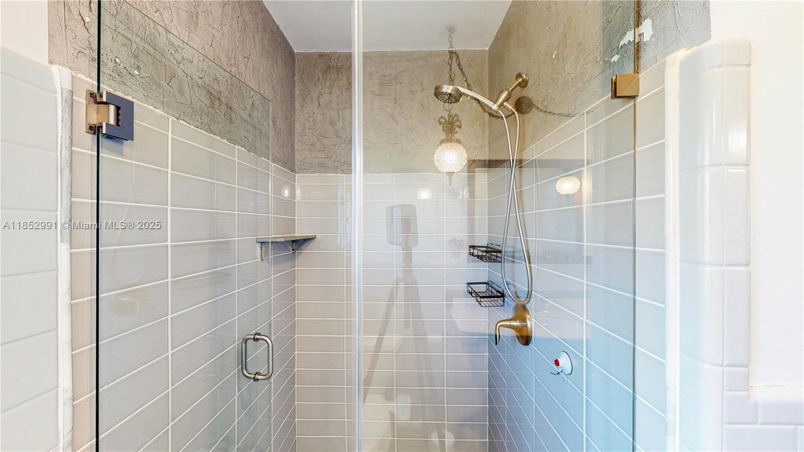 DOWNER PALMS DIV NO 1 - Residential