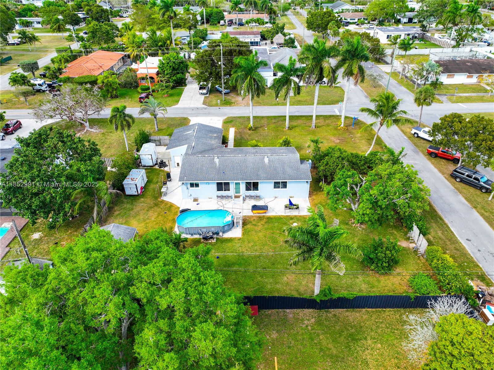 DOWNER PALMS DIV NO 1 - Residential