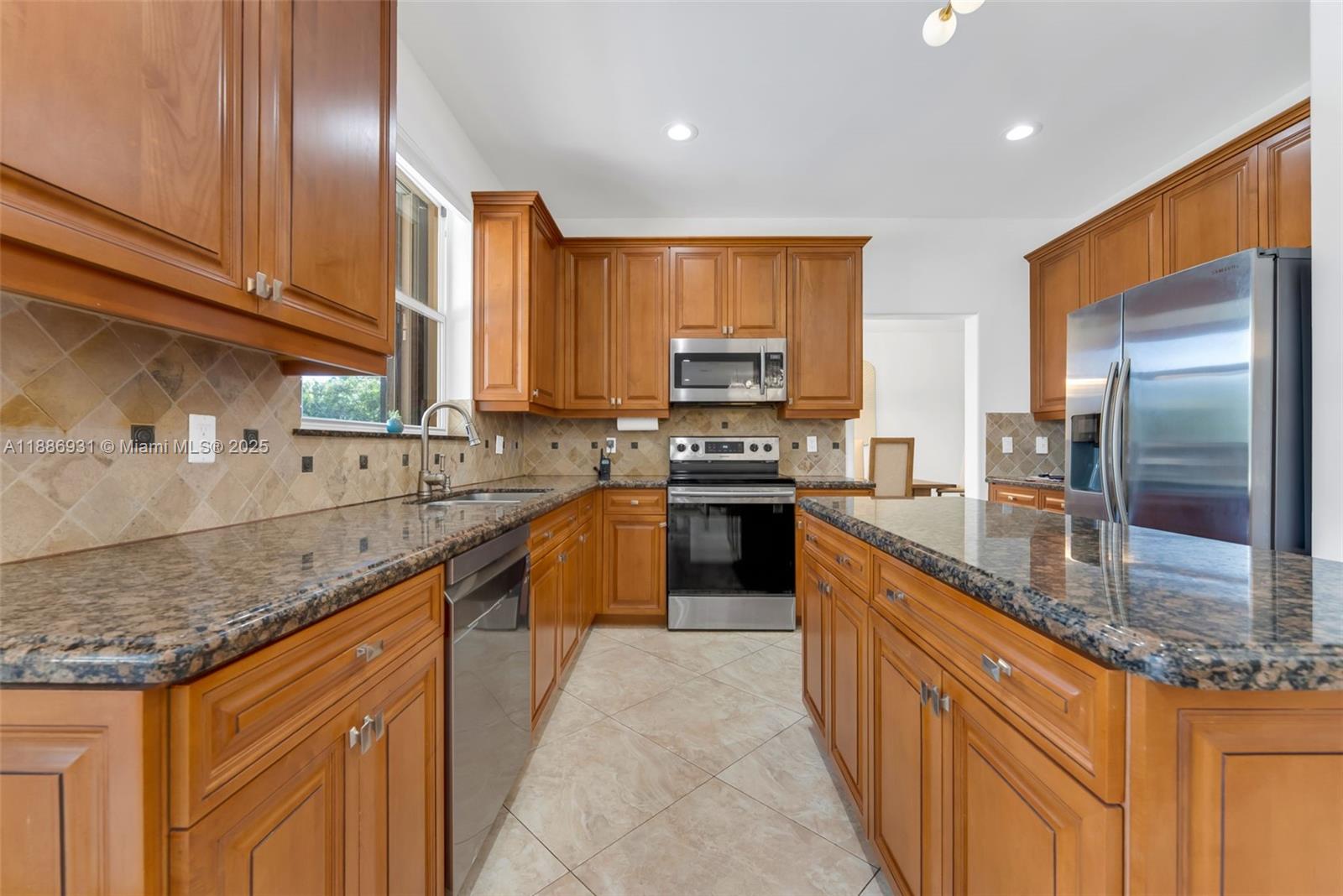 SECTOR 4 - Residential Lease