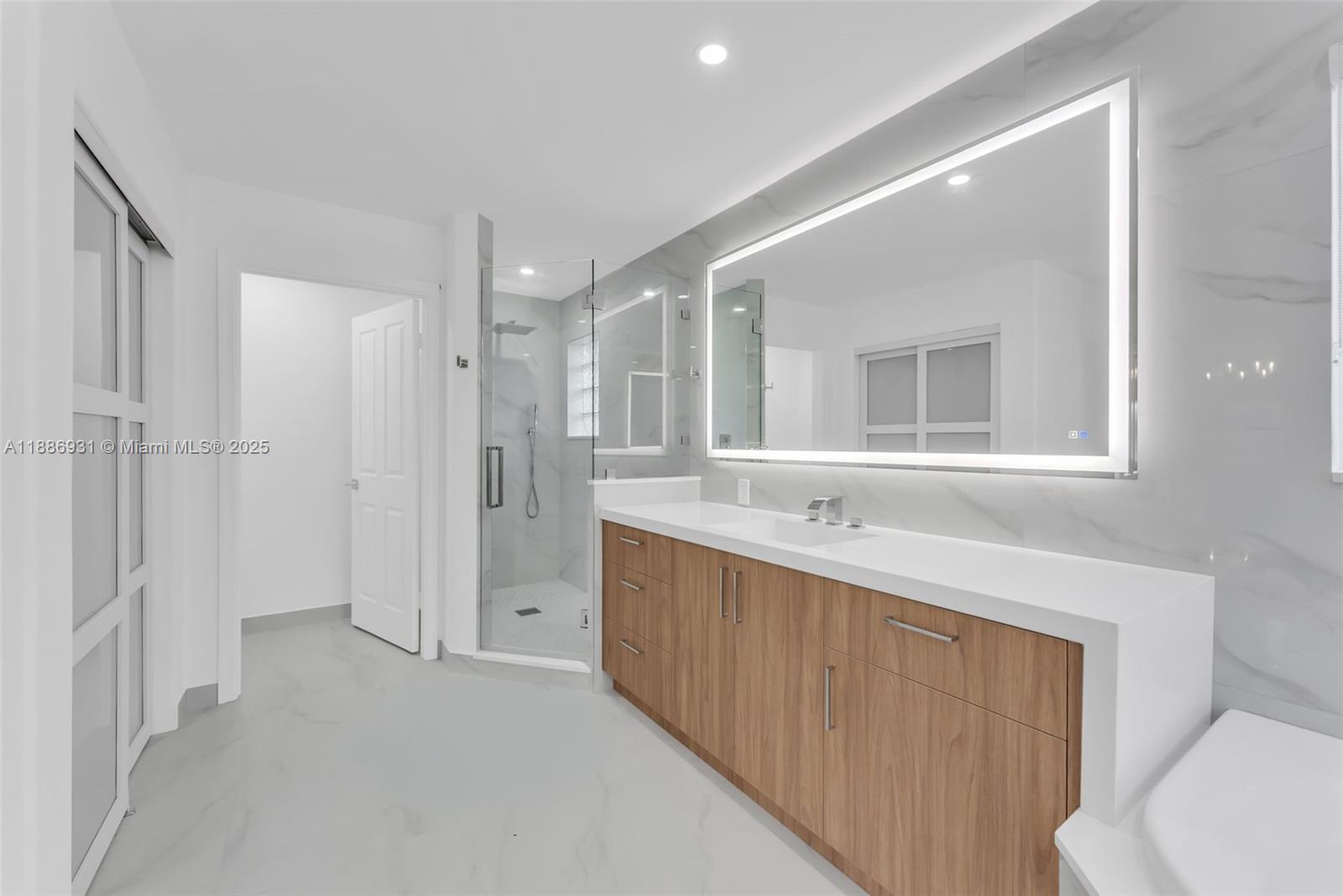SECTOR 4 - Residential Lease