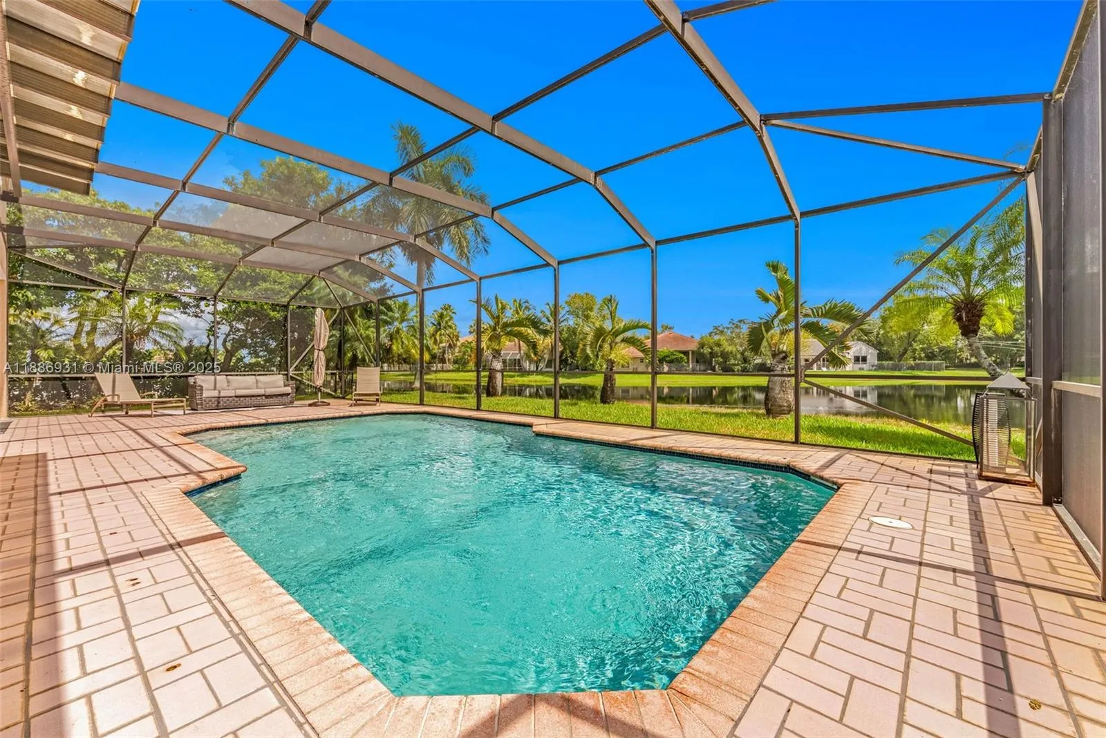 Weston, Florida 33326, United States, 5 Bedrooms Bedrooms, ,3 BathroomsBathrooms,Residential,Active,219364