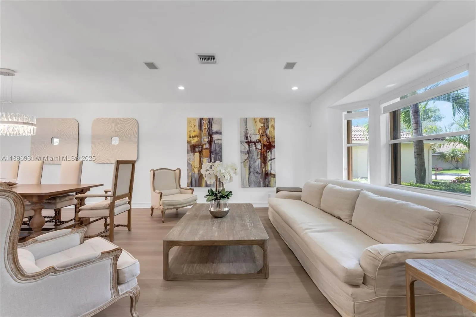 Weston, Florida 33326, United States, 5 Bedrooms Bedrooms, ,3 BathroomsBathrooms,Residential,Active,219364