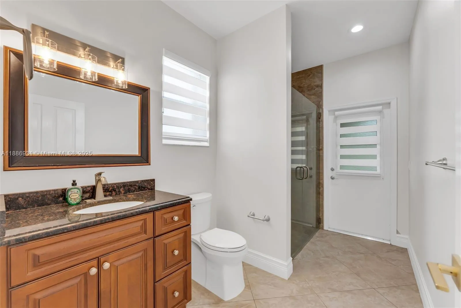 Weston, Florida 33326, United States, 5 Bedrooms Bedrooms, ,3 BathroomsBathrooms,Residential,Active,219364