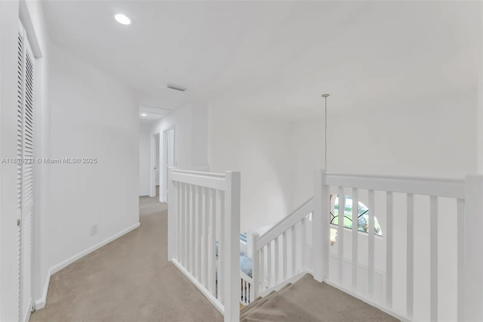 Weston, Florida 33326, United States, 5 Bedrooms Bedrooms, ,3 BathroomsBathrooms,Residential,Active,219364