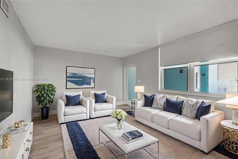 701 Collins Ave 3B Miami Beach FL 33139