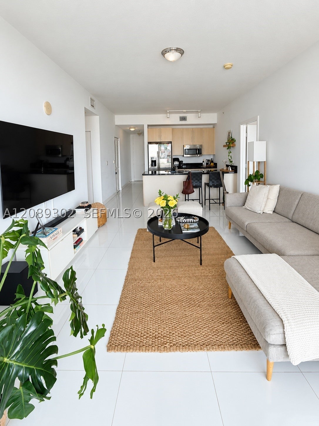 79 SW 12 ST 2910