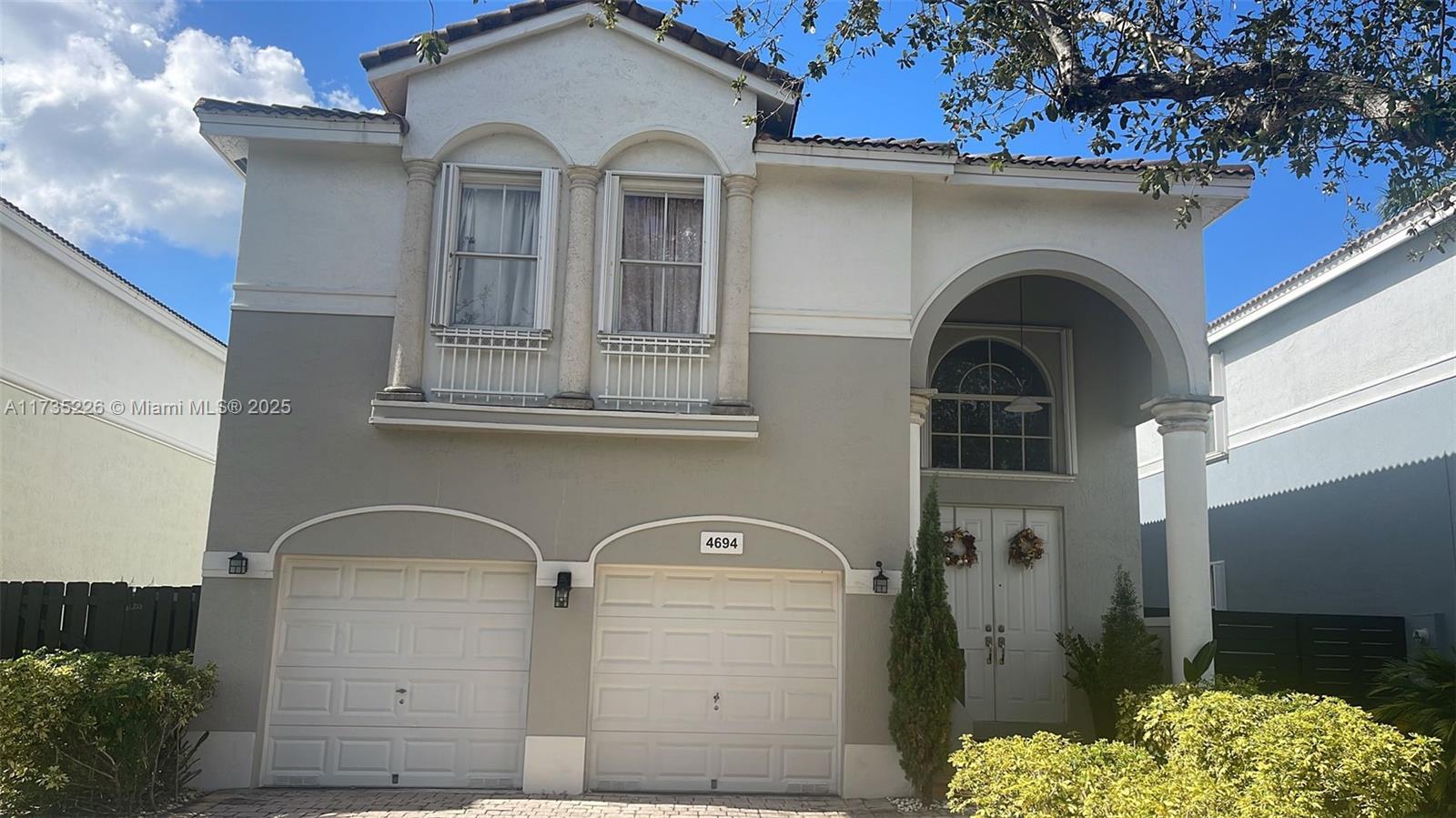 Rental Property at 4694 Nw 113th Pl 4694, Doral, Miami-Dade County, Florida - Bedrooms: 4 
Bathrooms: 4  - $4,300 MO.