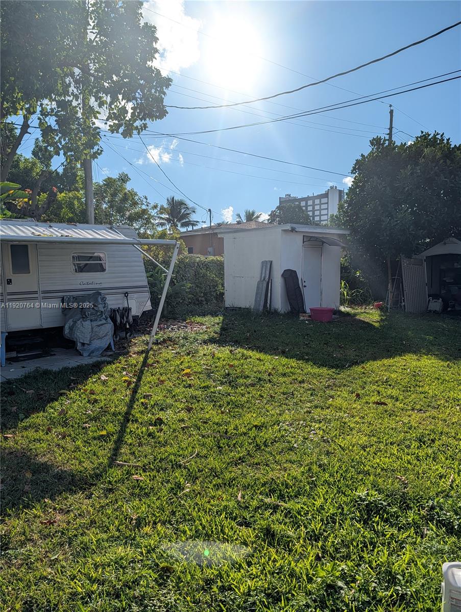 BEACH PLAZA - Residential