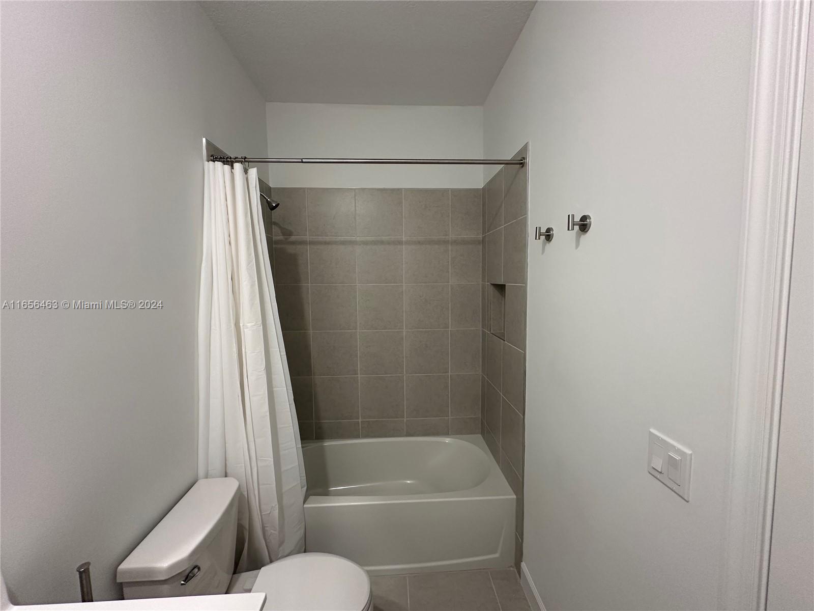 VERANDA PLAT NO. 9 - Residential Lease
