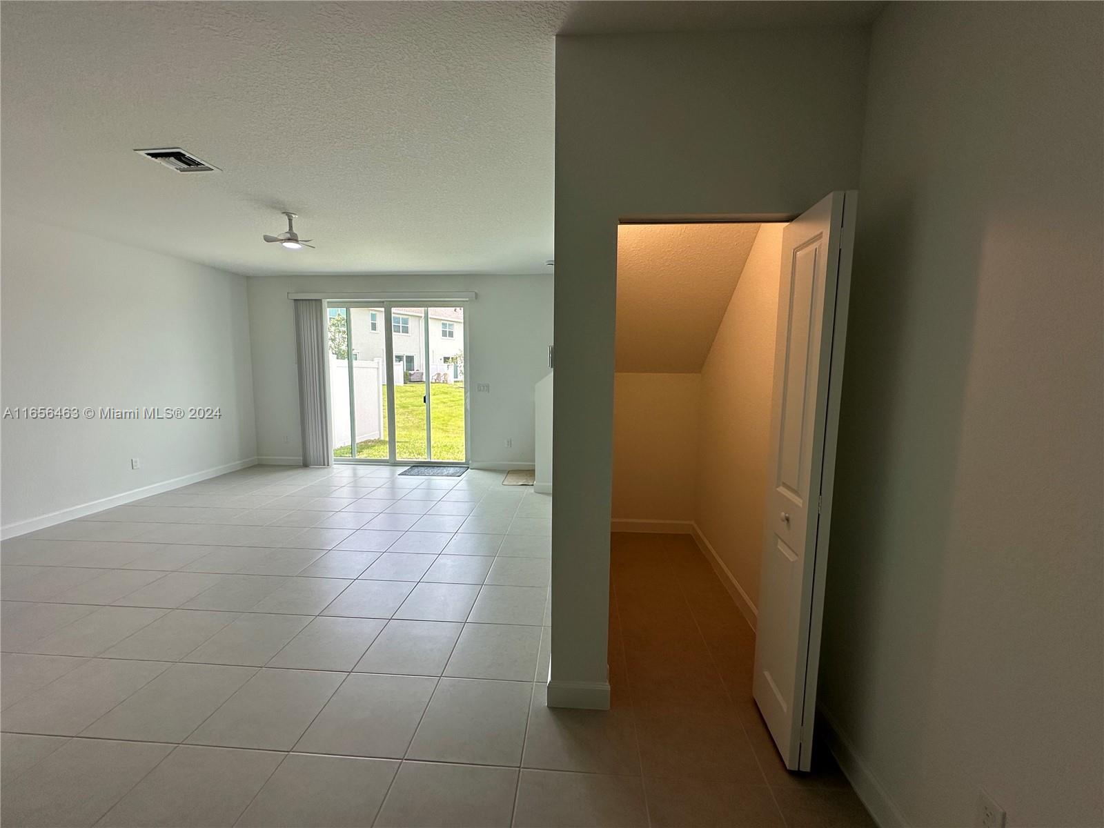 VERANDA PLAT NO. 9 - Residential Lease