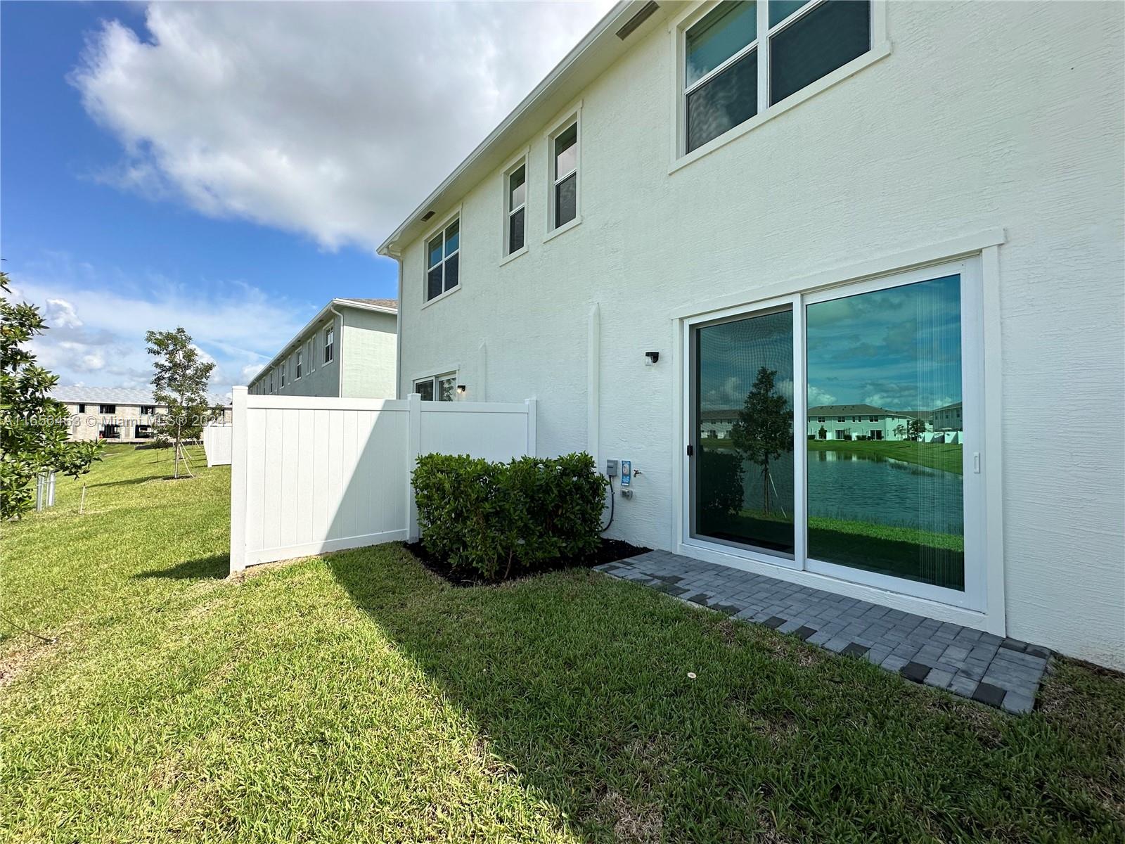 VERANDA PLAT NO. 9 - Residential Lease