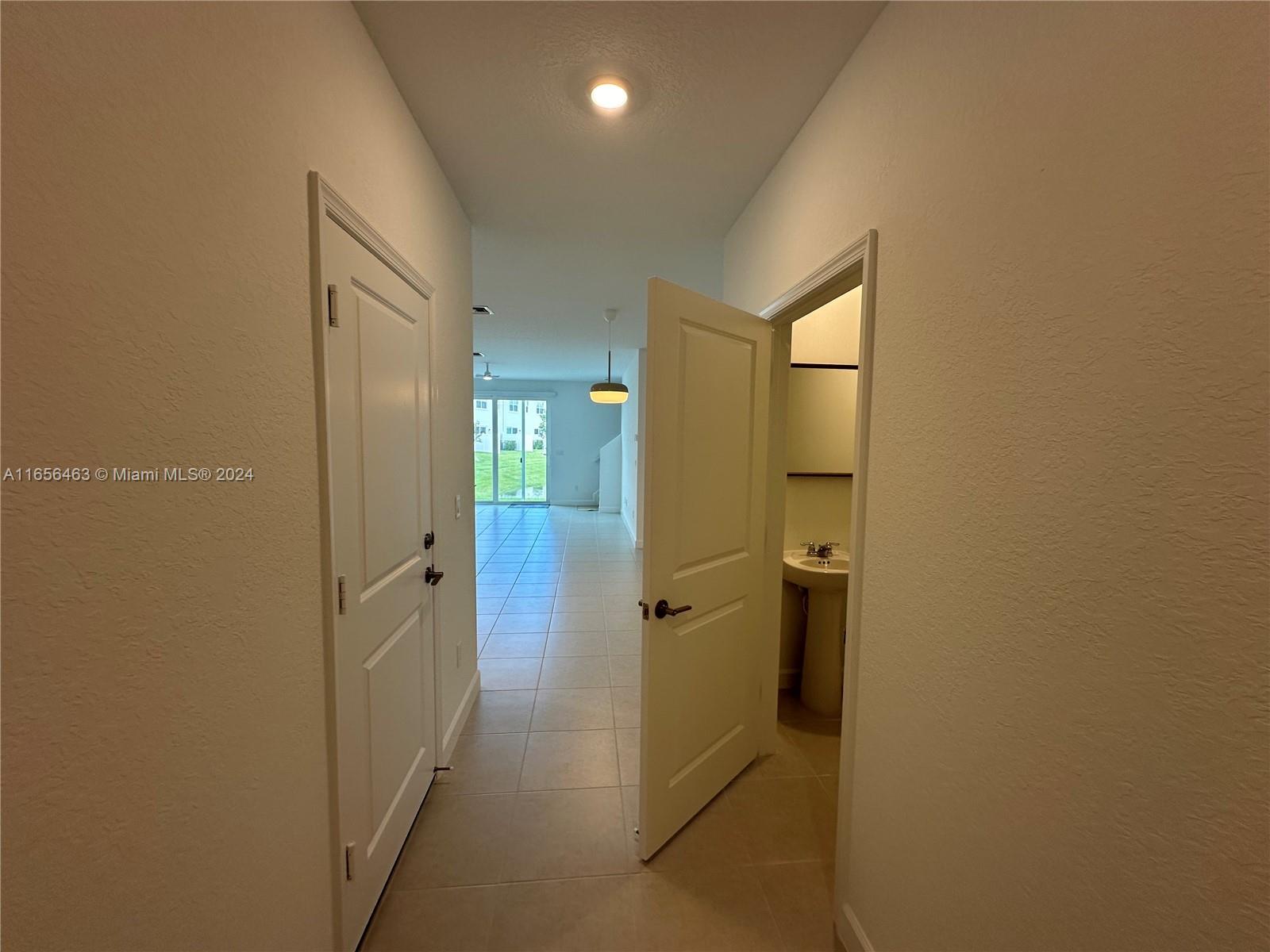 VERANDA PLAT NO. 9 - Residential Lease