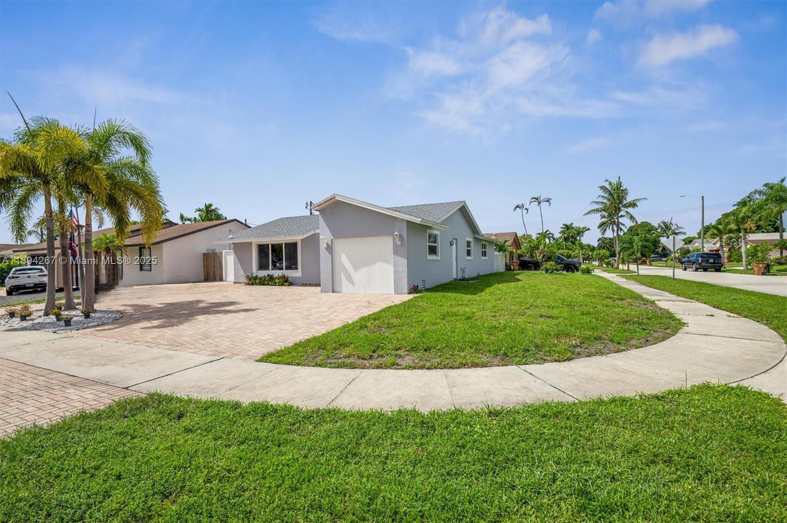 155 SW 32nd Ter