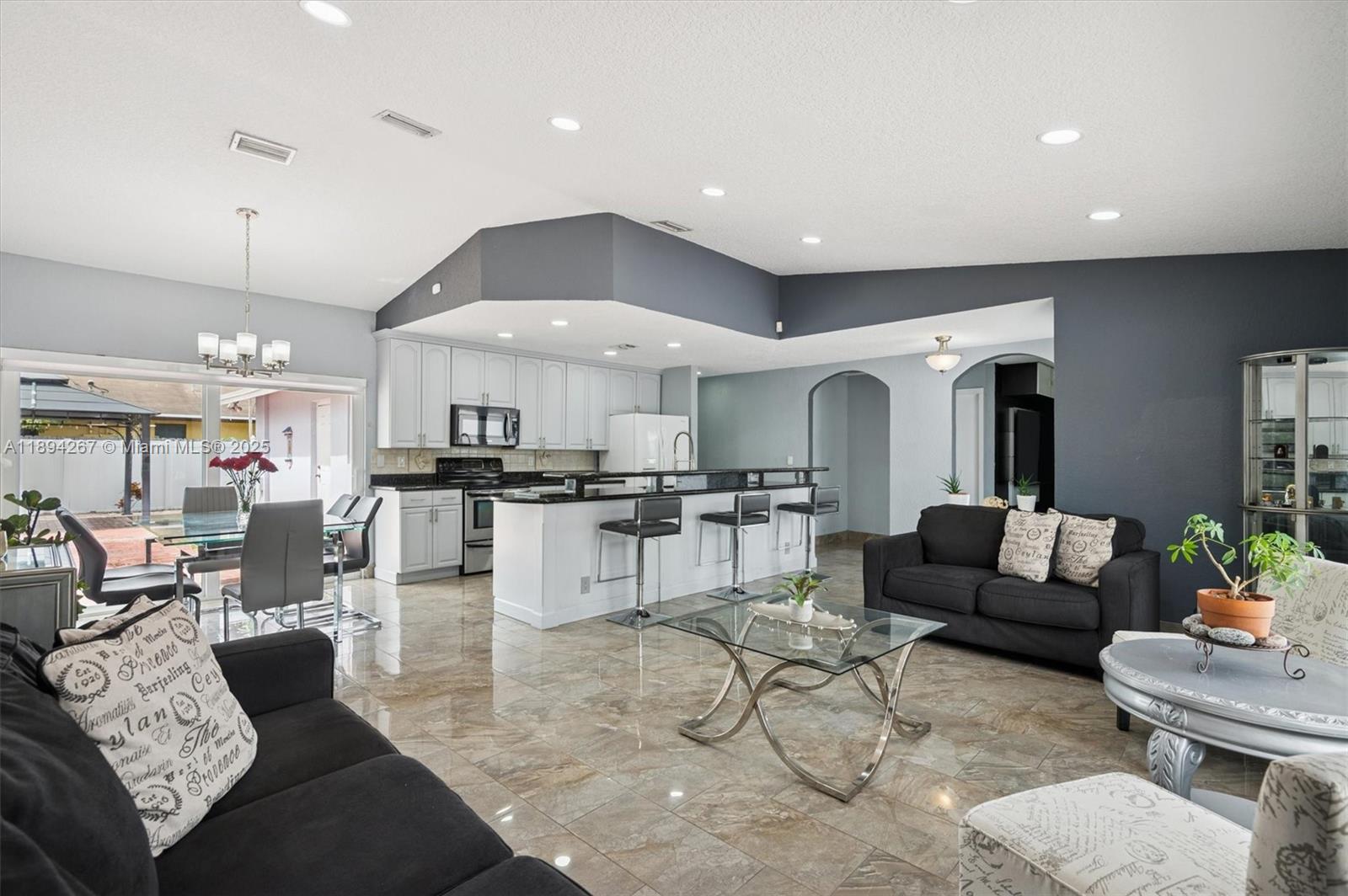 WEST DEERFIELD BEACH - Residential