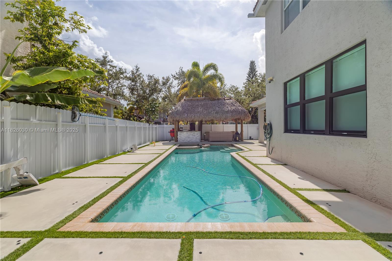 NORTH 29 ASSOC - Residential