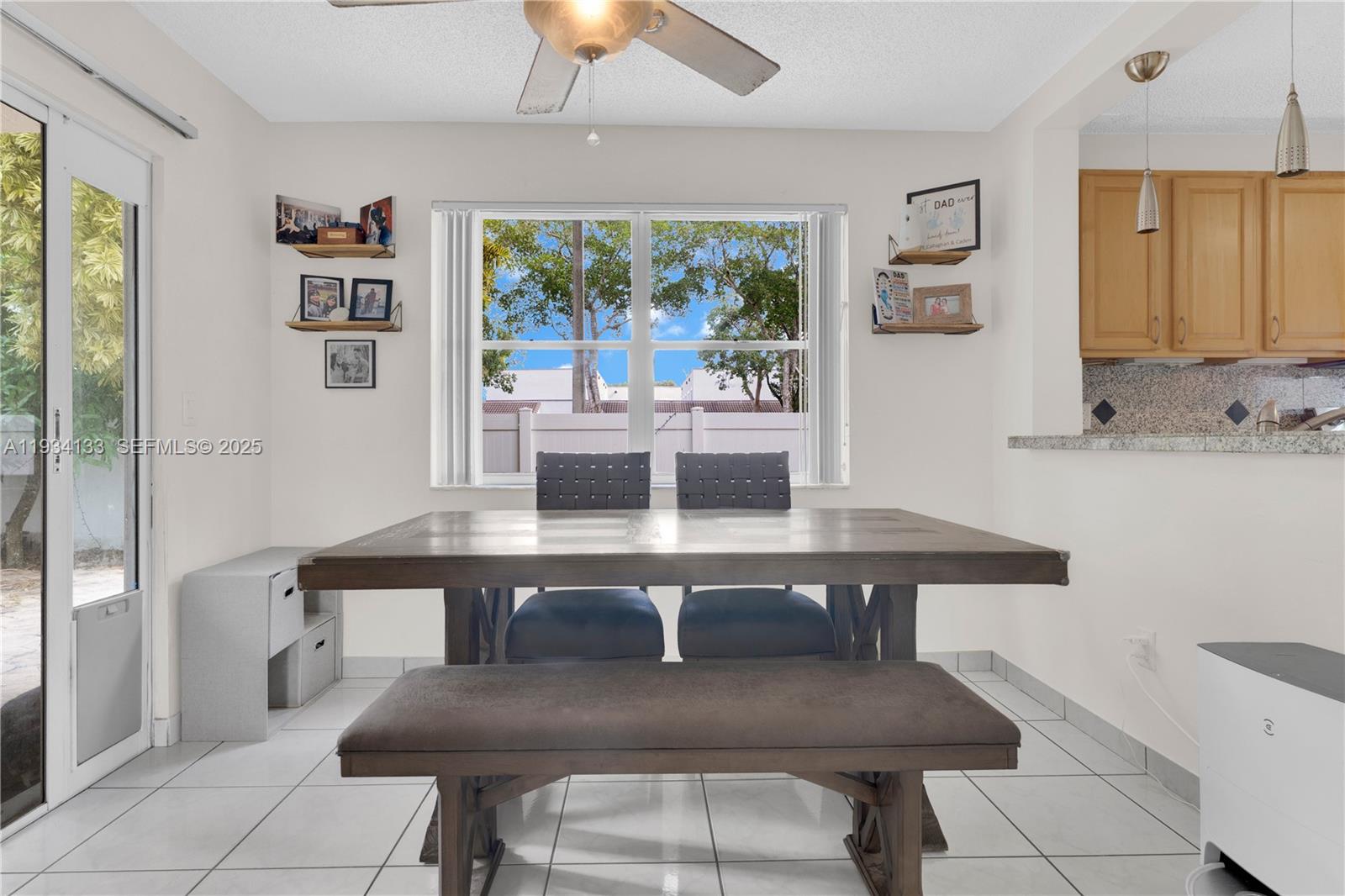 PEMBROKE LAKES SECTION EI - Residential