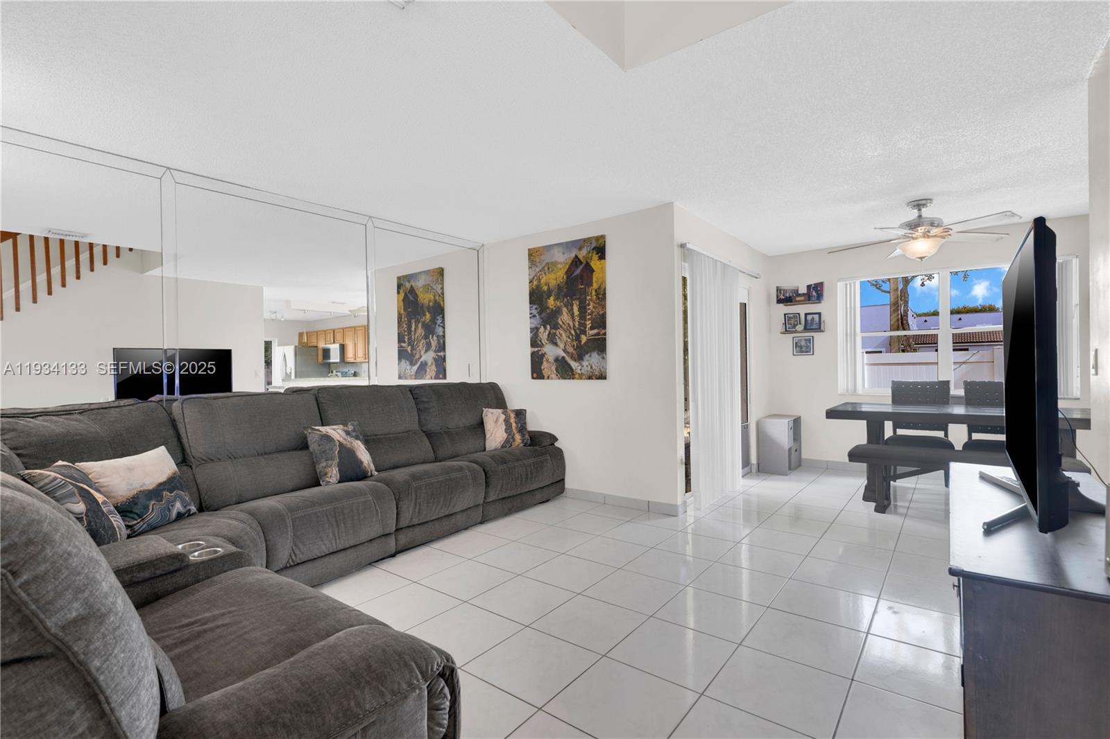 PEMBROKE LAKES SECTION EI - Residential